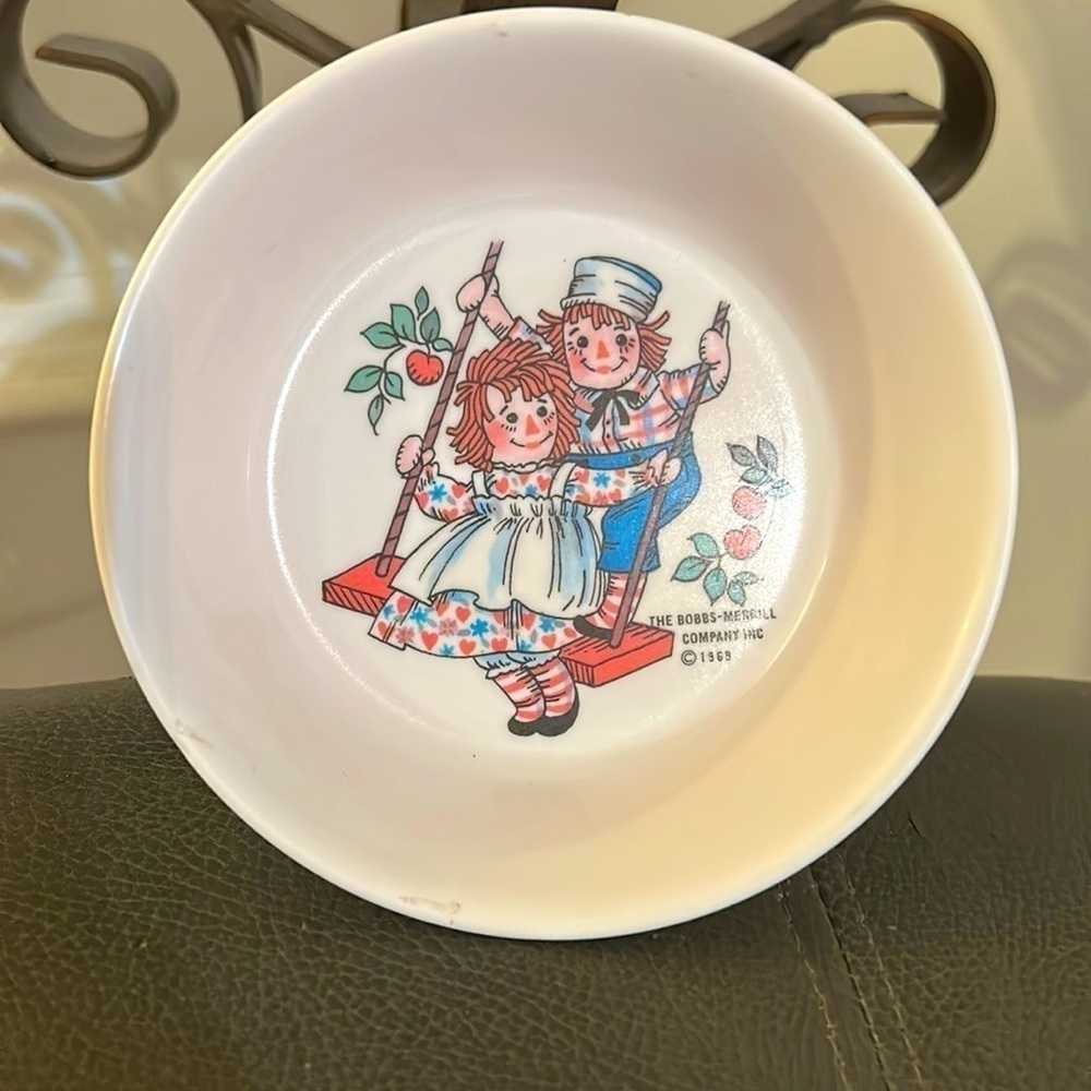 Vintage Raggedy Ann and Andy bowl